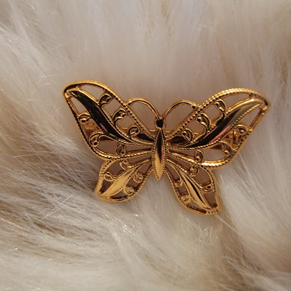 Vintage Napier Gold Tone Filigree Butterfly Brooch 